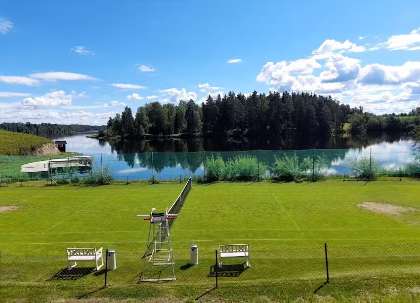 &Auml;lvestrand Gr&auml;stennis