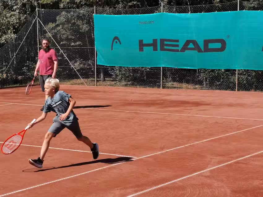 Skummeslövs tennisklubb